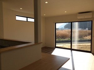福山市新築住宅リビング大きい窓